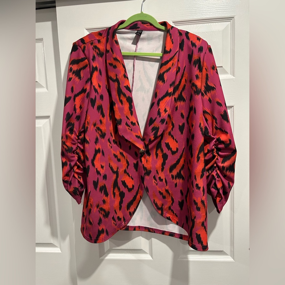 Plus Animal Print Blazer